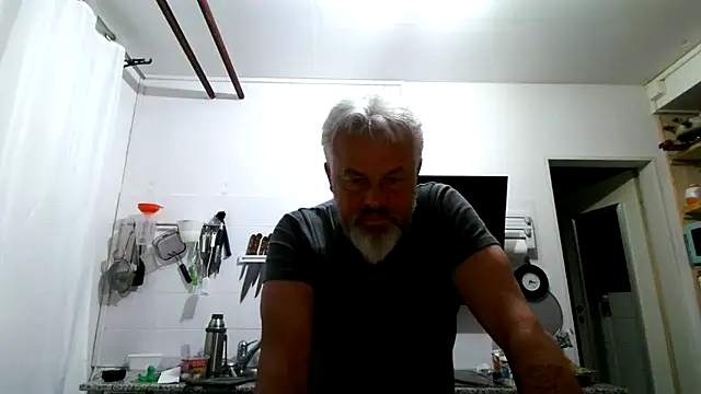 Berg Boy online show from March 26, 6:13 pm