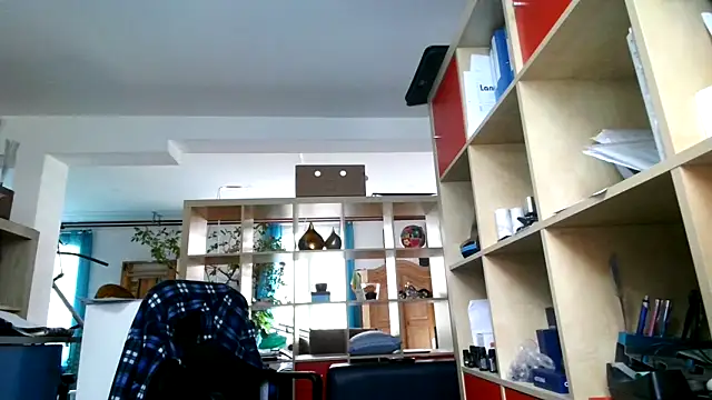 Berg Boy online show from March 31, 8:59 am