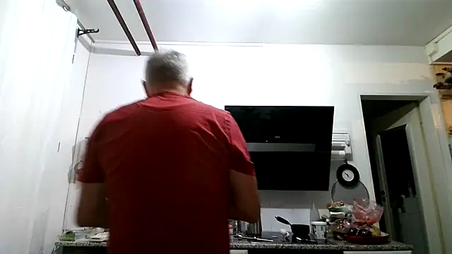 Berg Boy online show from April 7, 3:51 am