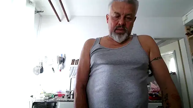 Berg Boy online show from April 9, 3:17 pm