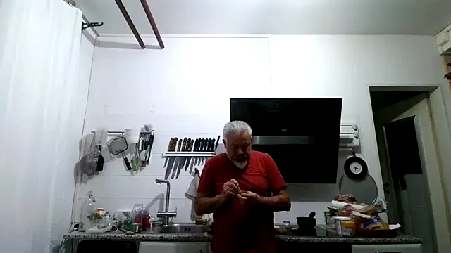 Berg Boy online show from April 10, 4:17 am