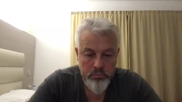 Berg Boy online show from April 14, 8:48 pm