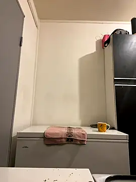 Hugo34bg online show from October 30, 2:35 am