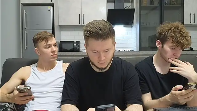 Snapshot of boys_sobolisha chatting on June 26, 8:35 pm boys sobolisha online show from June 26, 8:35 pm