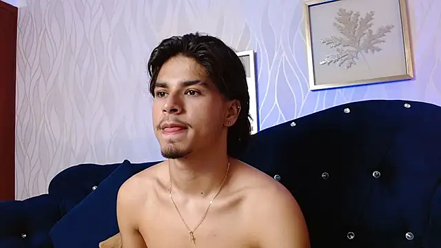 MathewAdams online show from November 11, 6:30 pm