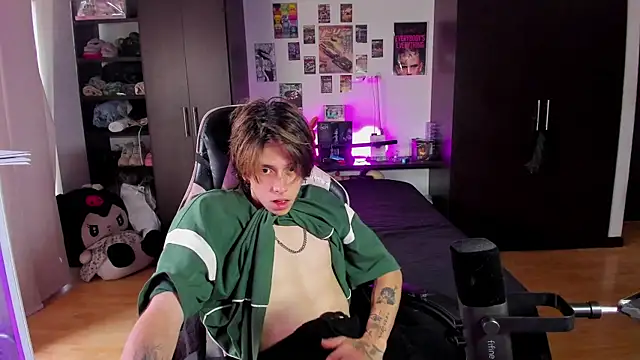 xIce Boy online show from April 4, 9:12 pm