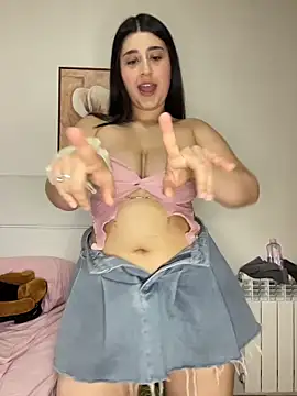 SashaLuss  online show from June 10, 7:02 pm