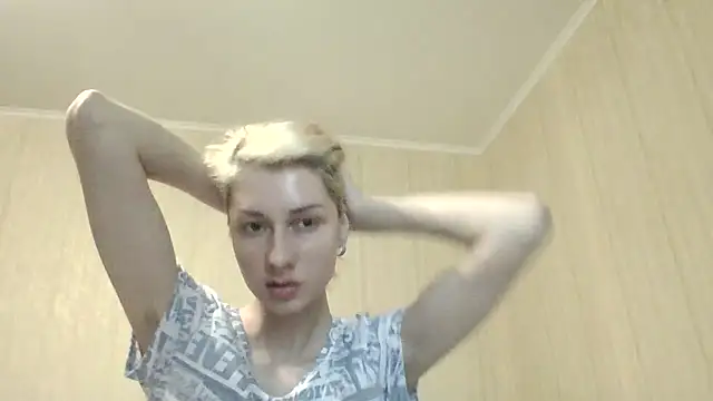 Snapshot of _Black-Panther_ chatting on July 6, 3:58 pm Black-Panther online show from July 6, 3:58 pm