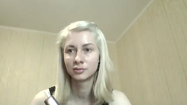 Snapshot of _Black-Panther_ chatting on July 8, 1:59 pm Black-Panther online show from July 8, 1:59 pm