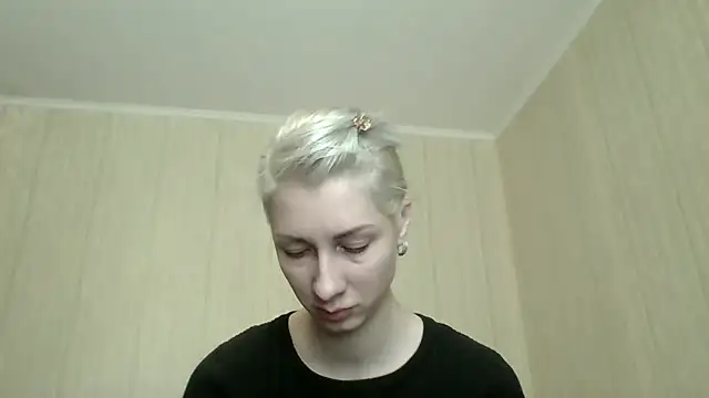 Snapshot of _Black-Panther_ chatting on July 11, 9:56 am Black-Panther online show from July 11, 9:56 am
