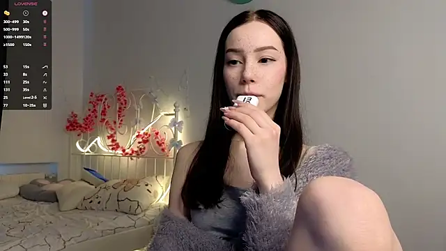 Snapshot of glamourr chatting on February 21, 10:05 am glamourr online show from February 21, 10:05 am