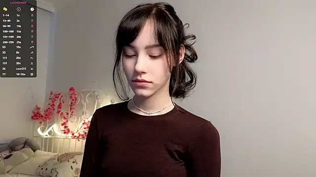 Snapshot of glamourr chatting on February 22, 9:08 am glamourr online show from February 22, 9:08 am