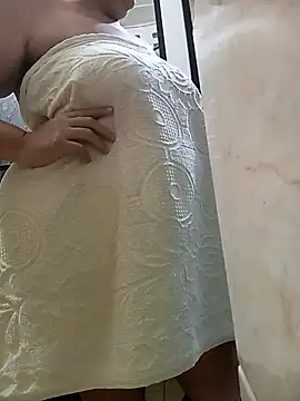 Snapshot of aliciaxm chatting on March 16, 3:58 am aliciaxm online show from March 16, 3:58 am