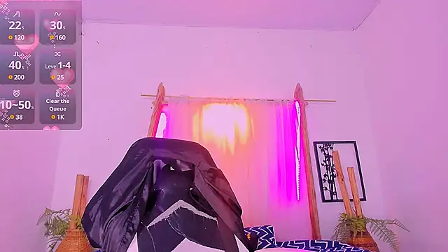 Brithanycullen online show from March 13, 2:38 am