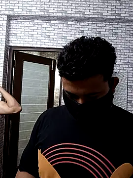 sumitsharma72 online show from April 17, 6:11 pm