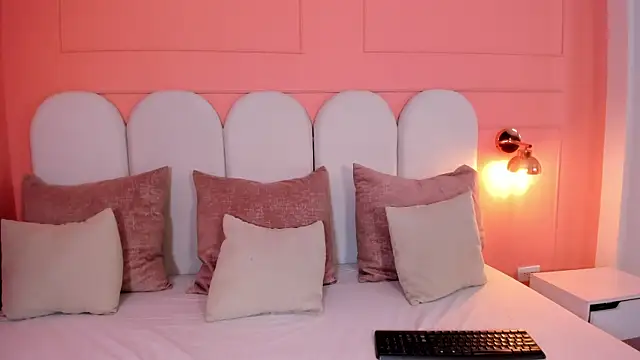 Snapshot of eva_sainnt chatting on November 2, 2:25 am eva sainnt online show from November 2, 2:25 am