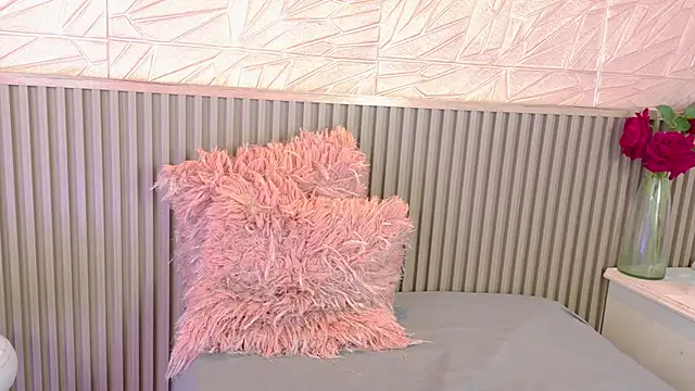 Snapshot of Gaviluc_ chatting on December 3, 10:46 am Gaviluc online show from December 3, 10:46 am