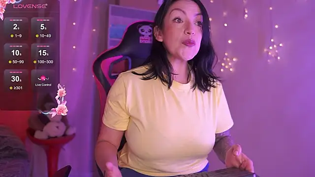 Madison Mayer online show from February 11, 1:16 pm