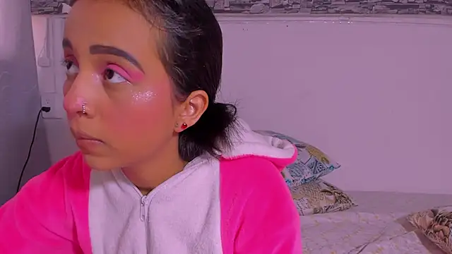 Snapshot of tianna_princess chatting on November 26, 12:50 pm tianna princess online show from November 26, 12:50 pm