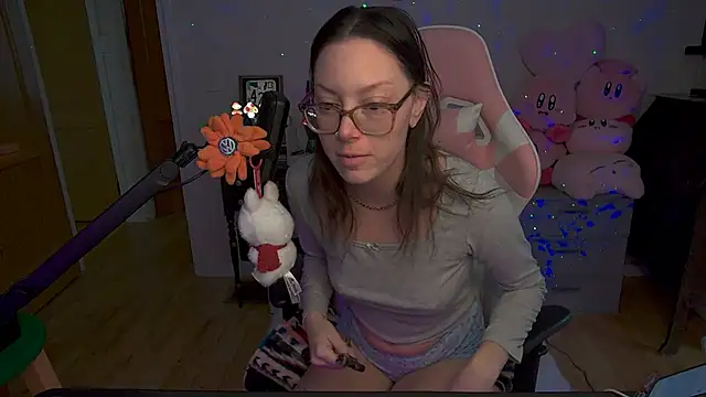 SpaceCowWhore online show from February 28, 5:25 pm