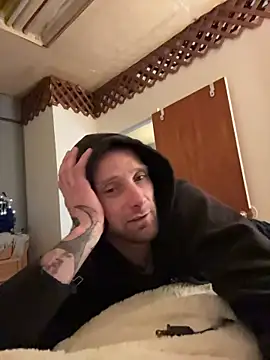 Snapshot of Stillhard8925 chatting on October 26, 6:08 am Stillhard8925 online show from October 26, 6:08 am