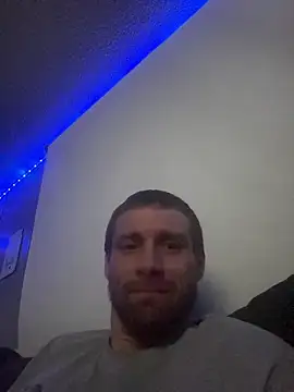 Snapshot of Stillhard8925 chatting on November 4, 10:36 am Stillhard8925 online show from November 4, 10:36 am