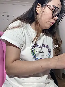 aa520uv online show from September 28, 1:00 am