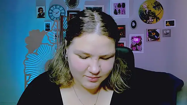 FlorenceAnderson online show from October 6, 9:40 am