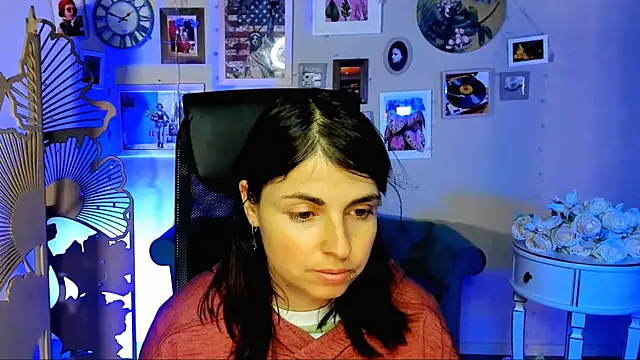 FlorenceAnderson online show from February 25, 6:23 am