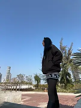 linger-23 online show from January 13, 6:29 am