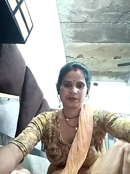Reena27 online show from March 12, 4:02 pm