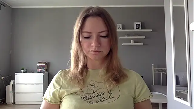 Snapshot of MillieShow chatting on September 10, 1:55 pm MillieShow online show from September 10, 1:55 pm