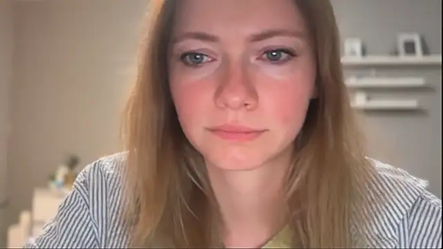 Snapshot of MillieShow chatting on June 3, 8:58 pm MillieShow online show from June 3, 8:58 pm