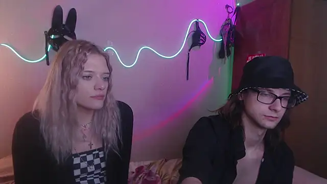 Your Horny Friends online show from March 18, 12:16 am