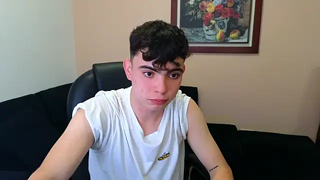 lukeboyce33 online show from October 16, 10:22 pm