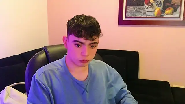 lukeboyce33 online show from October 17, 11:51 pm