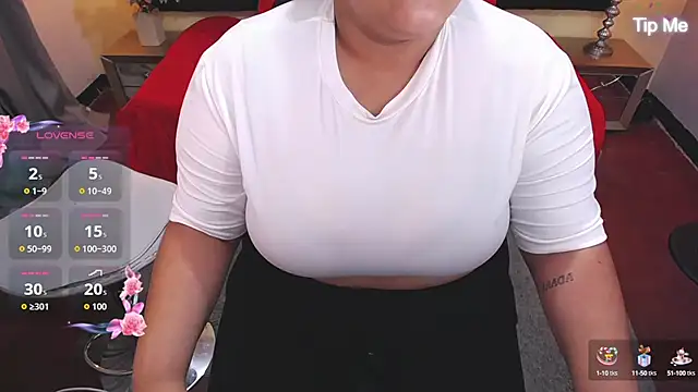 ailyn maury online show from September 20, 1:39 am