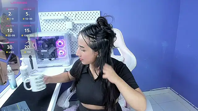 Snapshot of Alice_26_ chatting on October 22, 10:53 pm Alice 26 online show from October 22, 10:53 pm