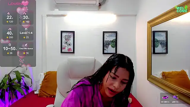 Snapshot of miranda_torres chatting on March 14, 9:00 pm miranda torres online show from March 14, 9:00 pm