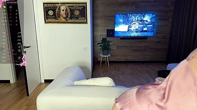 Snapshot of TwinTemptations chatting on October 17, 6:10 pm TwinTemptations online show from October 17, 6:10 pm