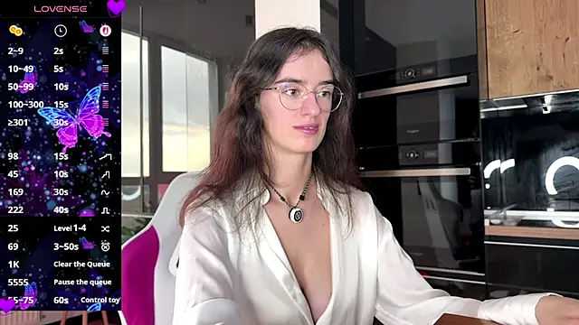 TwinTemptations online show from April 12, 2:55 pm