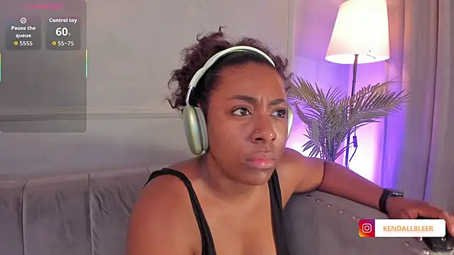 Snapshot of Kendallbleer chatting on September 24, 11:57 am Kendallbleer online show from September 24, 11:57 am