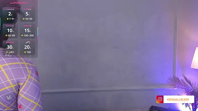 Snapshot of Kendallbleer chatting on September 25, 12:09 pm Kendallbleer online show from September 25, 12:09 pm