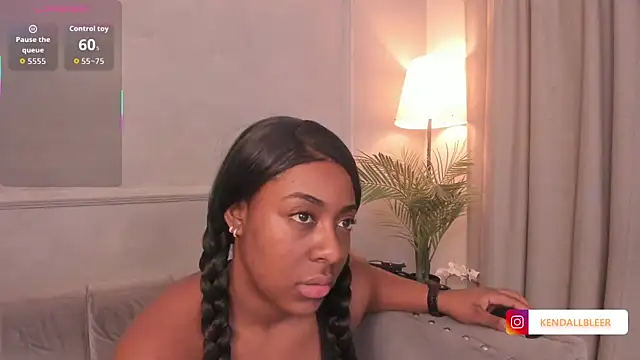 Snapshot of Kendallbleer chatting on October 14, 11:44 am Kendallbleer online show from October 14, 11:44 am