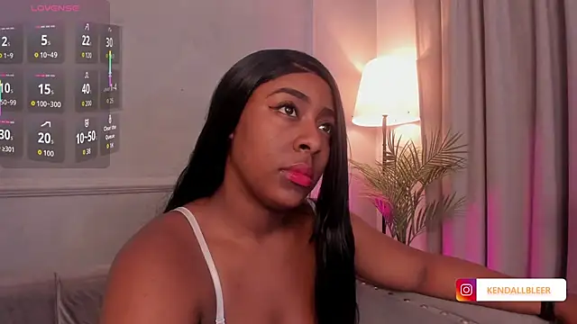 Snapshot of Kendallbleer chatting on October 21, 11:55 am Kendallbleer online show from October 21, 11:55 am