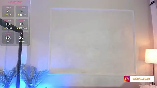 Snapshot of Kendallbleer chatting on October 28, 11:58 am Kendallbleer online show from October 28, 11:58 am