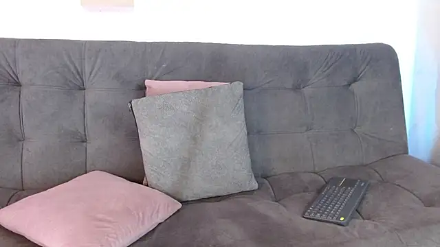 Snapshot of maxy_storm chatting on March 15, 3:18 am maxy storm online show from March 15, 3:18 am