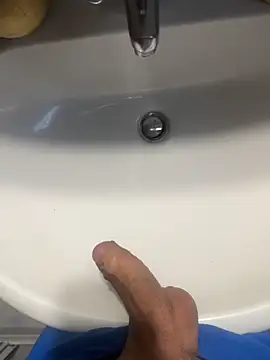 Snapshot of impaolo20 chatting on December 18, 3:07 pm impaolo20 online show from December 18, 3:07 pm