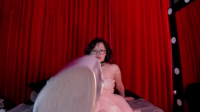 AngelinaBlanc  online show from April 7, 11:32 am