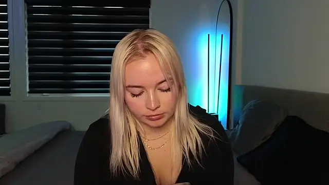 margot robbie7 online show from October 23, 10:08 pm